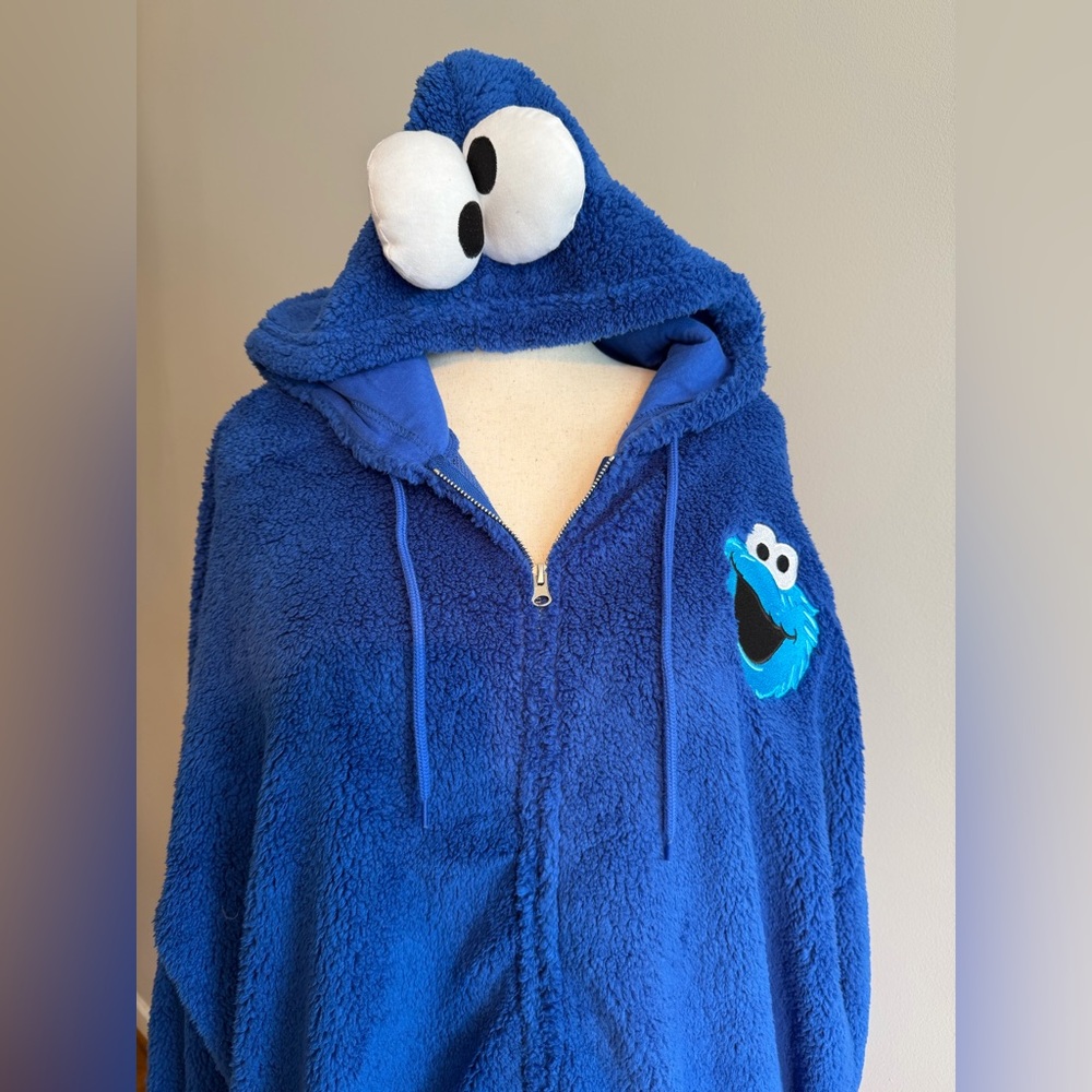 NWT Sesame Street Cookie Monster Sherpa Hoodie - Plus Size 3 (22-24, 3X) - Picture 10 of 16